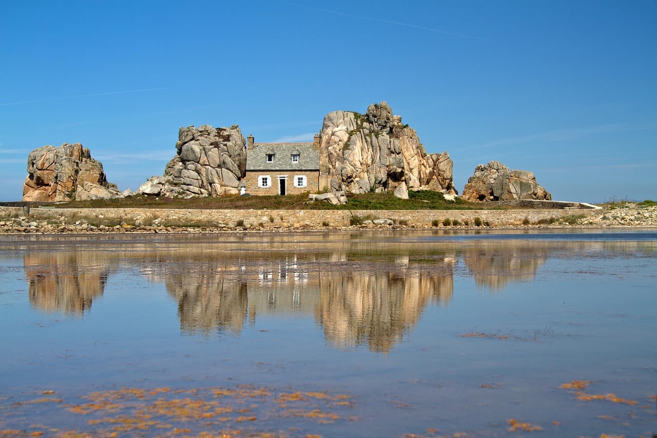 Le Conquet to Saint-Malo