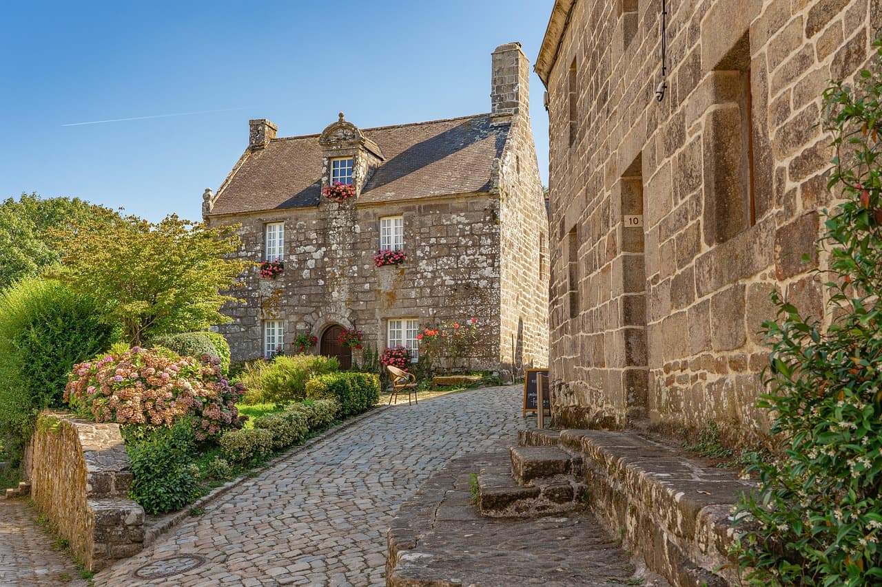Dinard to Domaine de Locguénolé